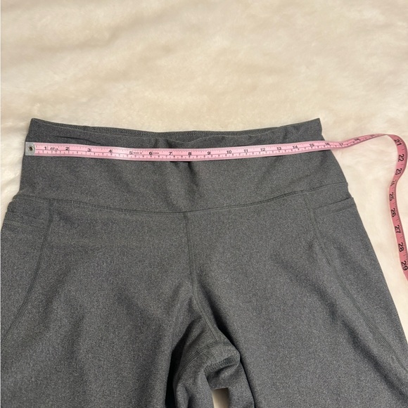 High Rise Crop Legging - Picture 10 of 11